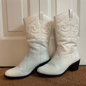 White cowgirl boots
